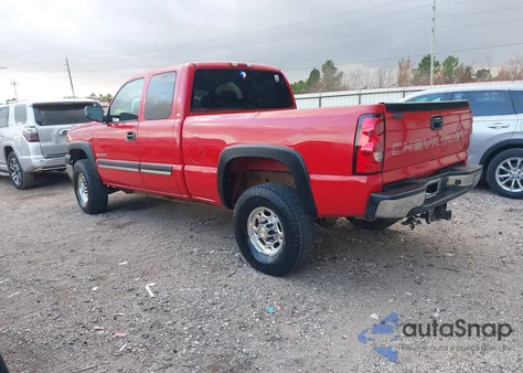 2003 Chevrolet Silverado 2500Hd из США, поврежденный, VIN 1GCHC29U13E267828